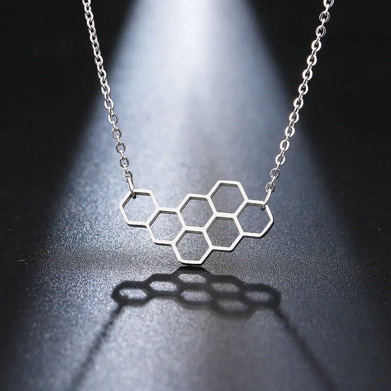 Horizonal Honeycomb Pendant With Bee And Chain