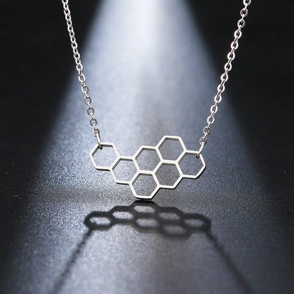 Horizonal Honeycomb Pendant With Bee And Chain