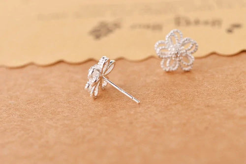 Hibiscus Style Stud Simple Earrings