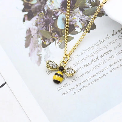 Alternate Bee Pendant With Wings