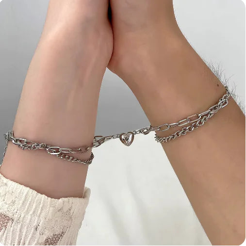 Magnetic Love Link Couple Bracelets – Perfect Valentine’s Gift