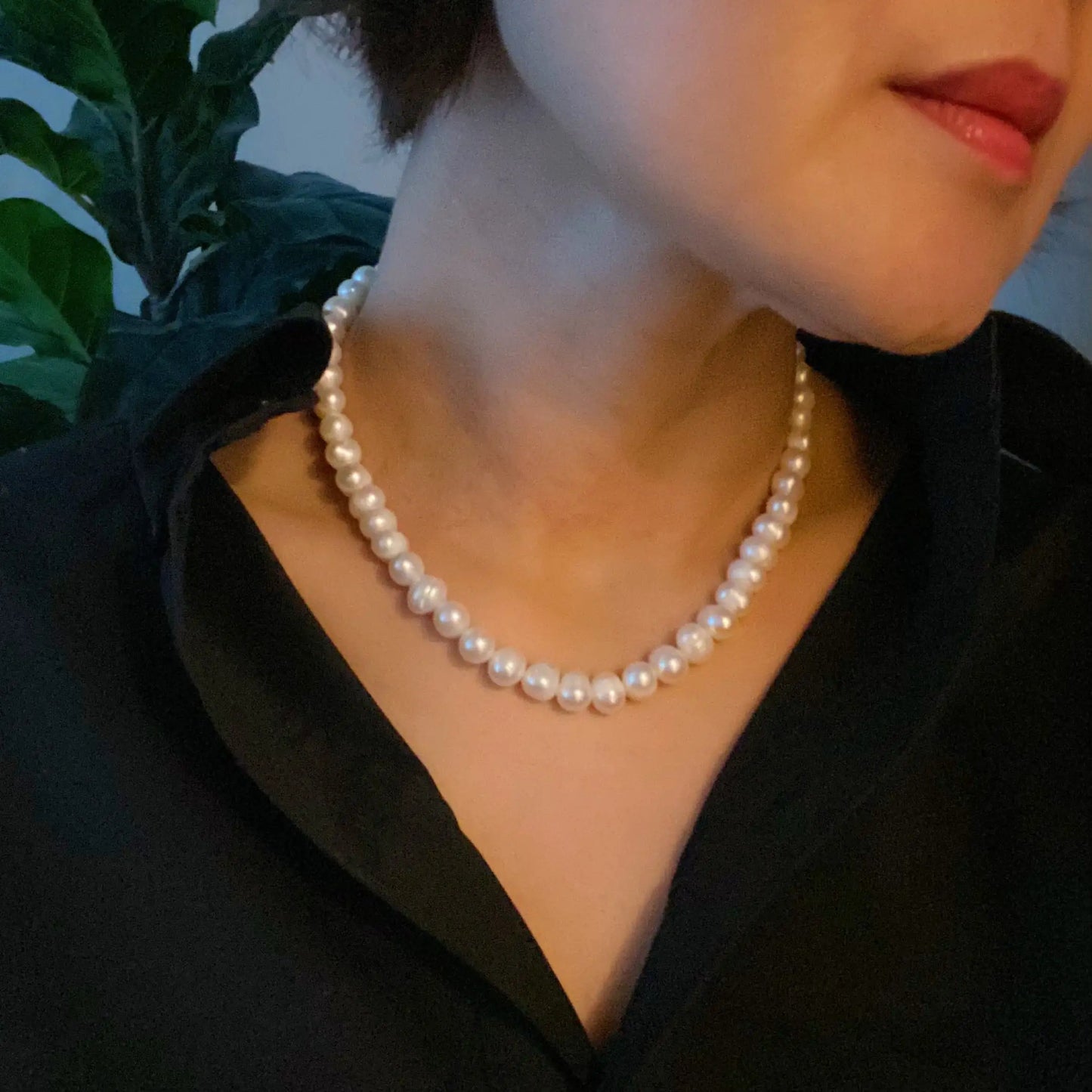 Clover Clasp Genuine Pearl Necklace