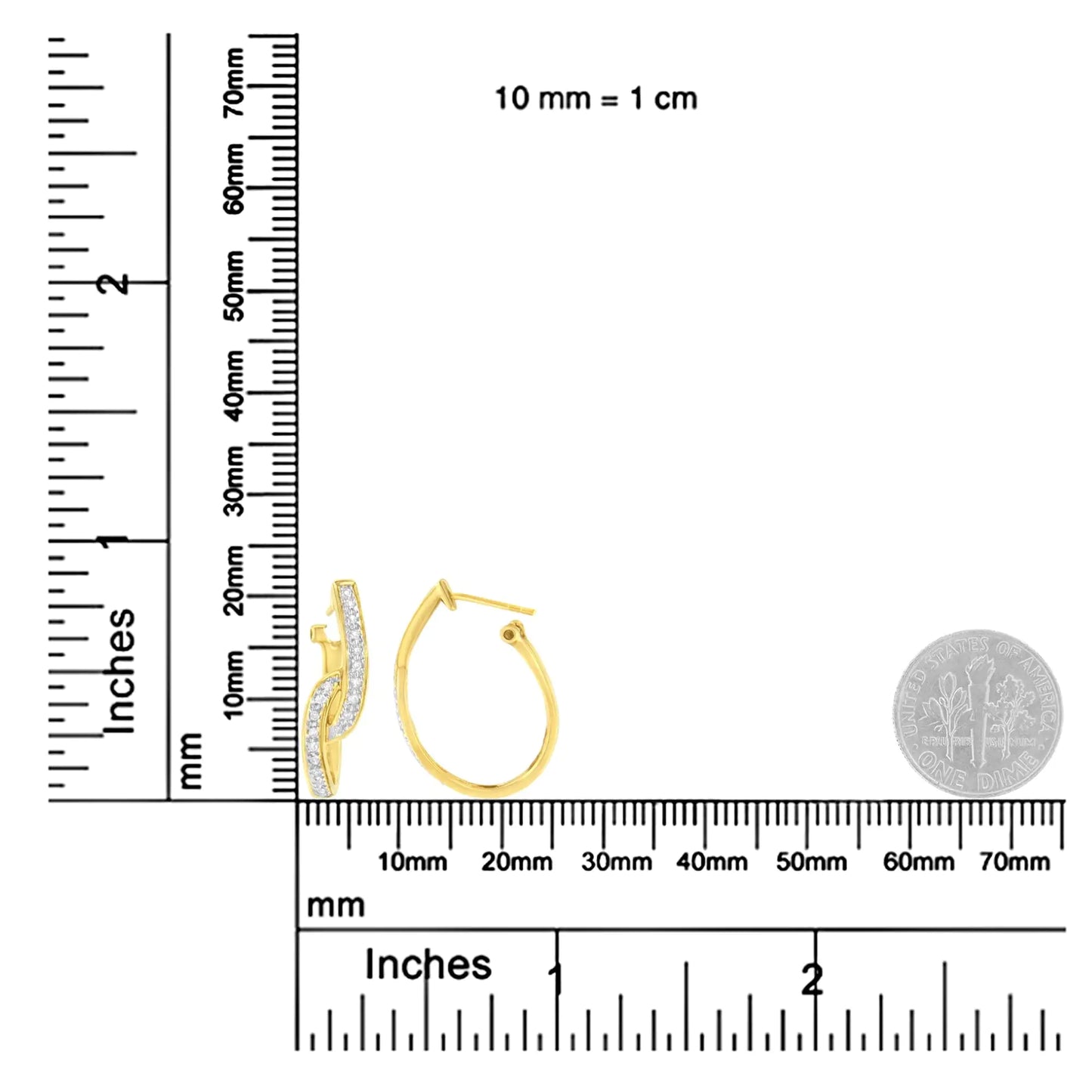 Brincos de Argola Huggy com Diamantes em Curva S de 1/4 cttw em Ouro Amarelo 10K (Clareza I-J, Cor I2-I3)