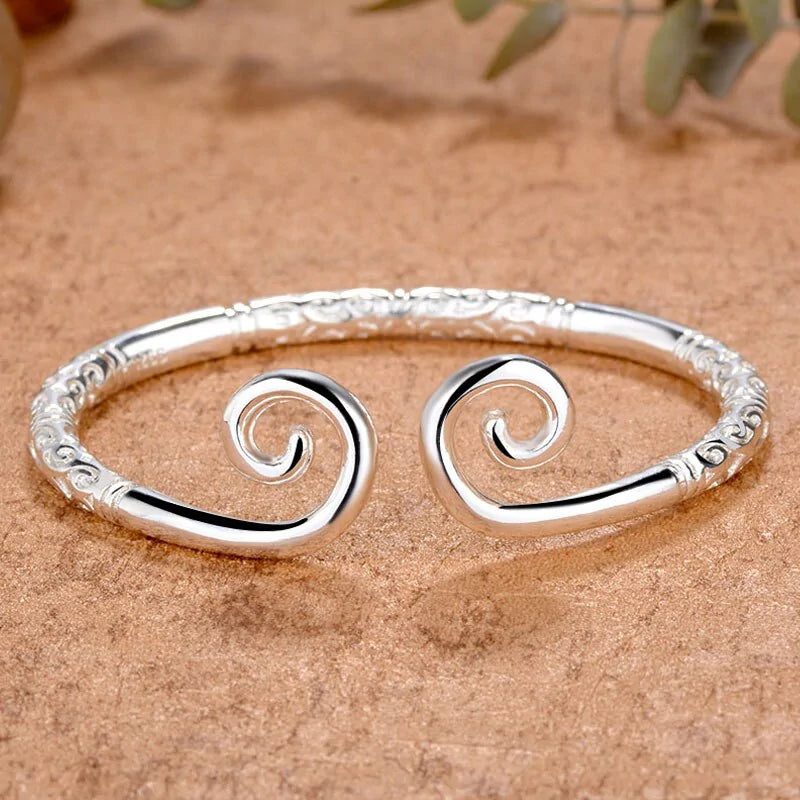 Teen Golden Hoop Bracelet