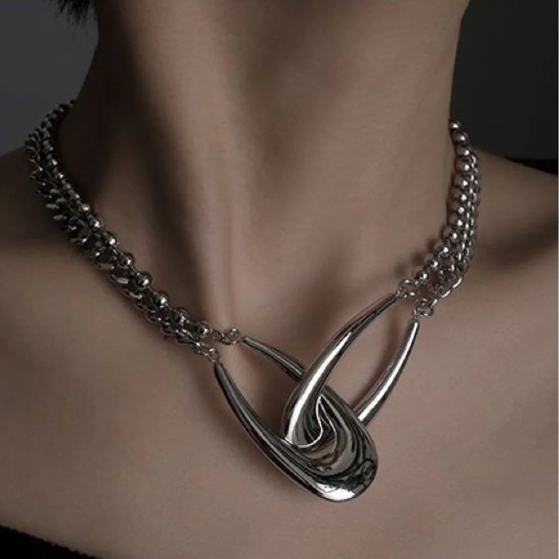 Double Ring Interlocking Necklace