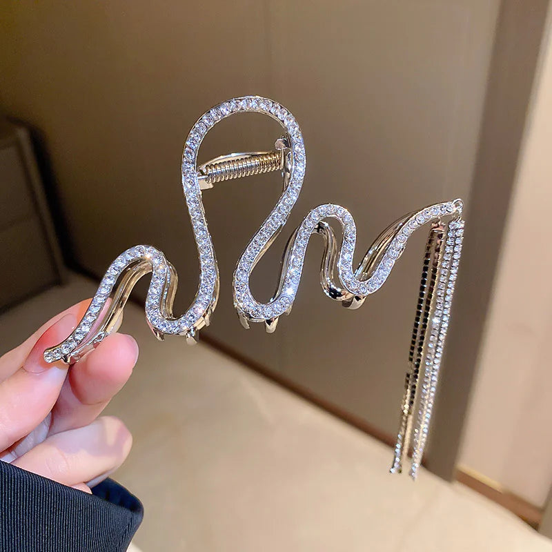 Wavy Fringe Diamond Hairpin