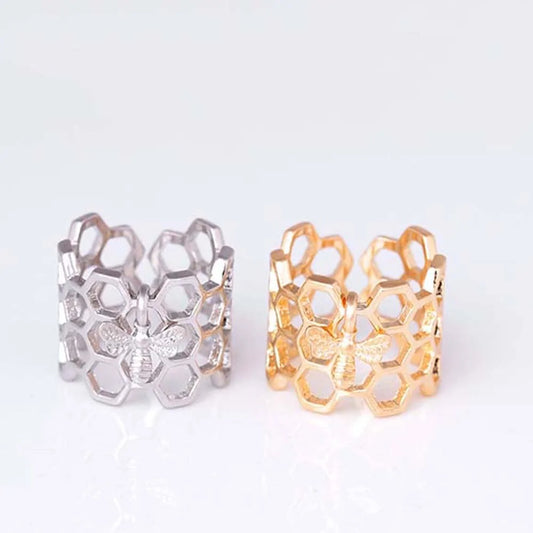 Thick Adjustable Honeycomb Ring with Bee Hanging