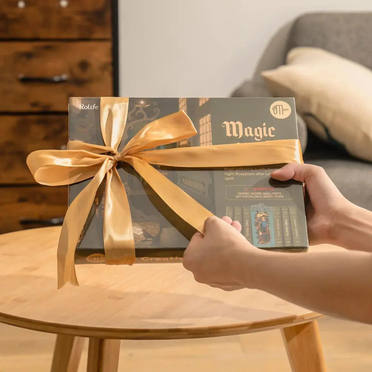 Magic House DIY Book Nook Shelf