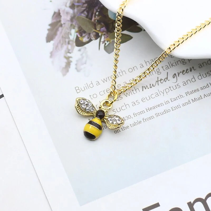 Alternate Bee Pendant With Wings